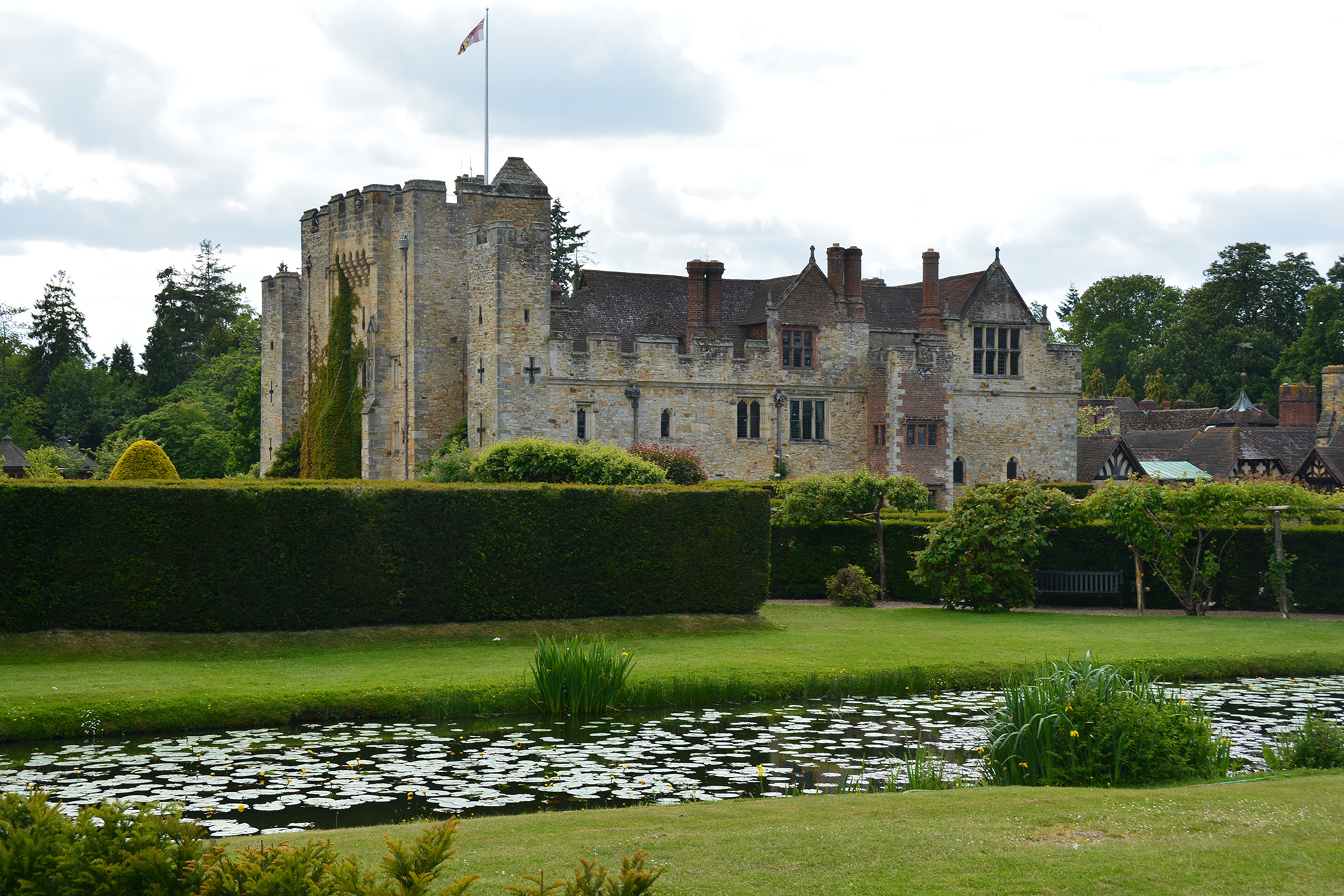 Index of /photos/castles/hever.