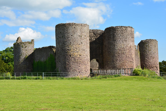 Round Towers at White Castle